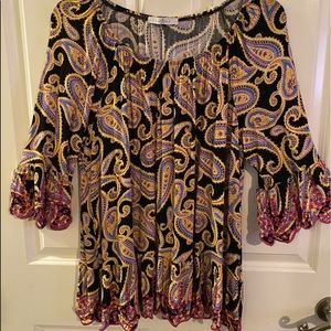 Paisley shirt w/scallop arms & hem